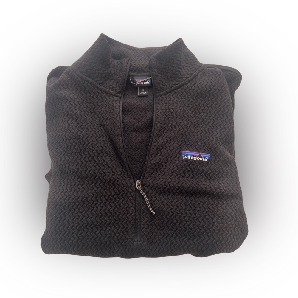 Patagonia Women’s 1/4 zip Black Sweater